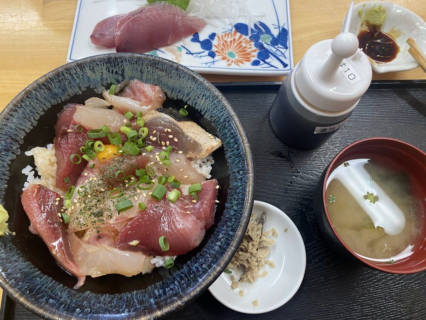 愛南市場食堂　まかない丼