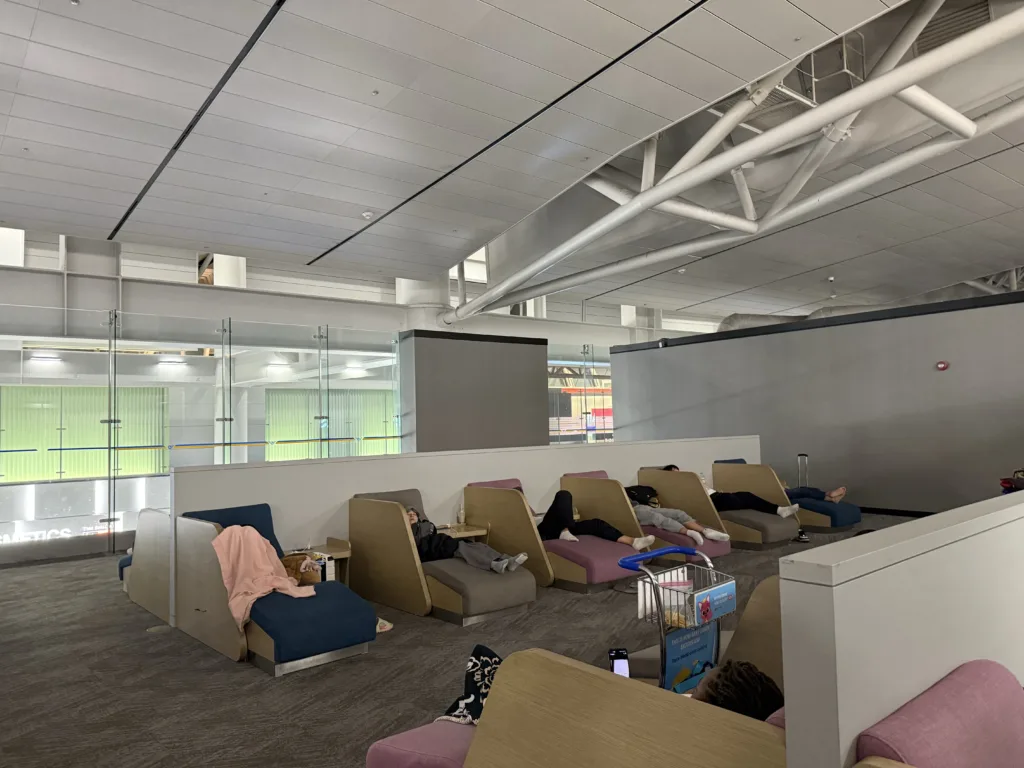 仁川空港 NAP ZONE