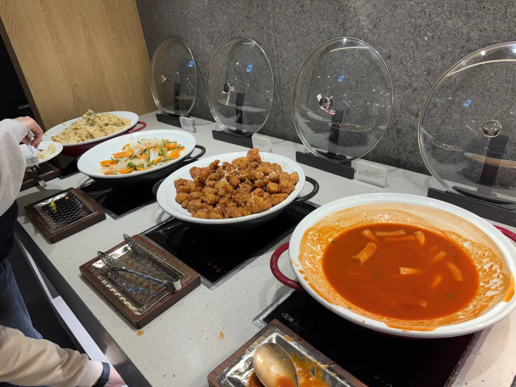 SKY HUB LOUNGE 仁川空港
