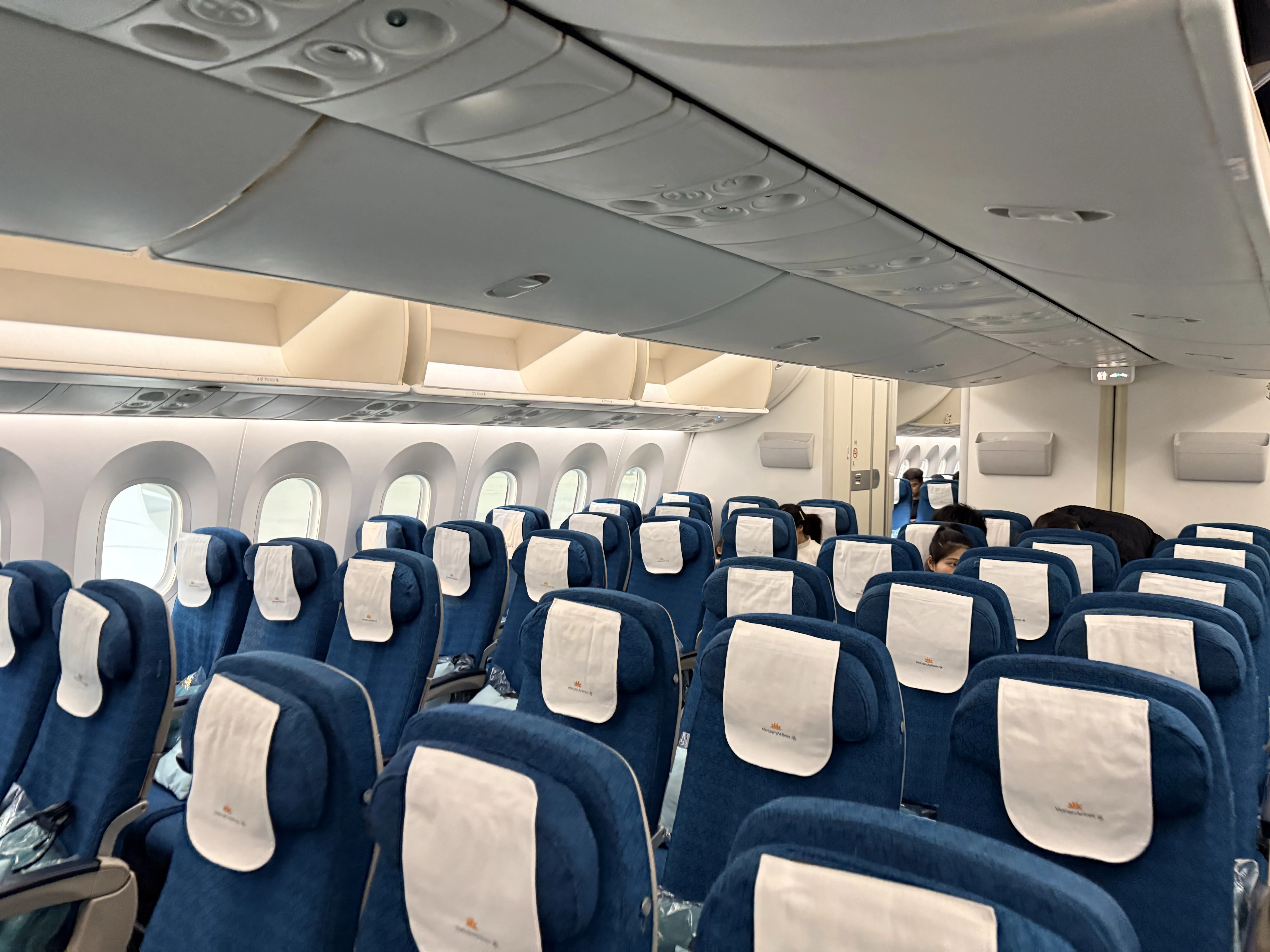 ベトナム航空　機内