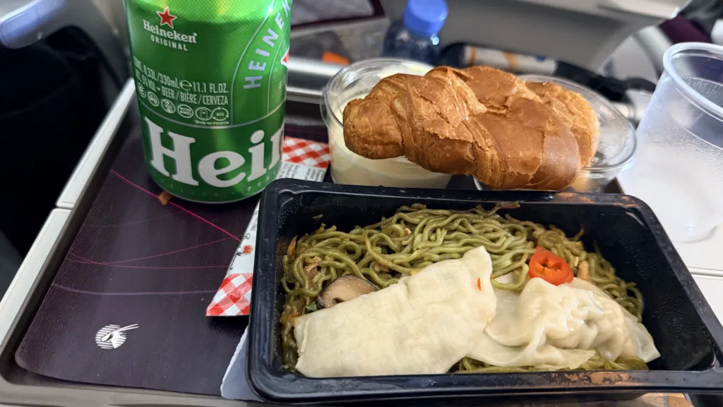 カタール航空　機内食