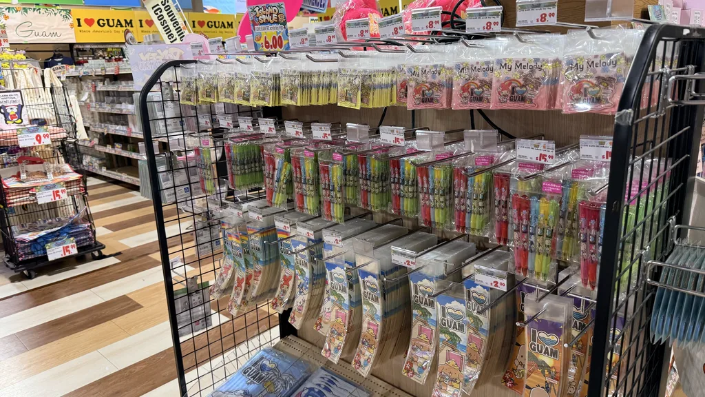 グアム ドンキ サンリオ